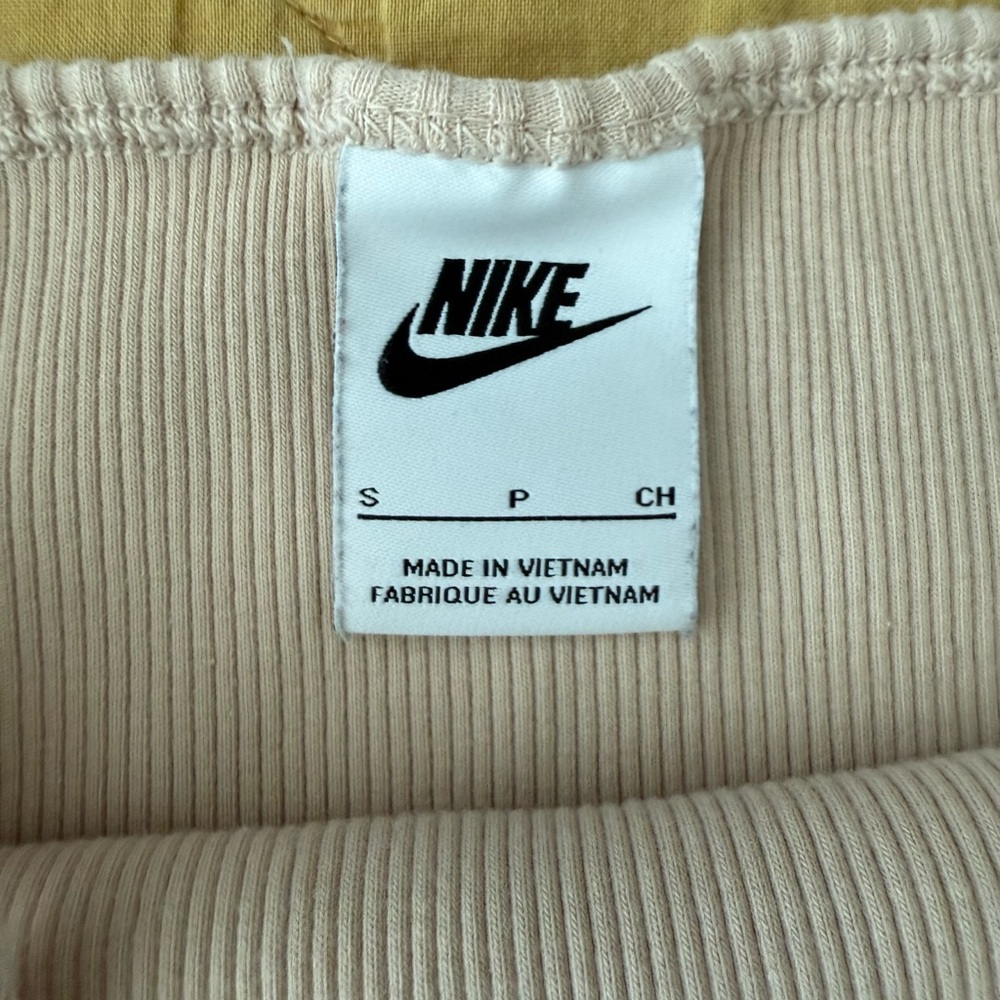 Nike Light Beige Ribbed Crop Top - Picture 6 of 8